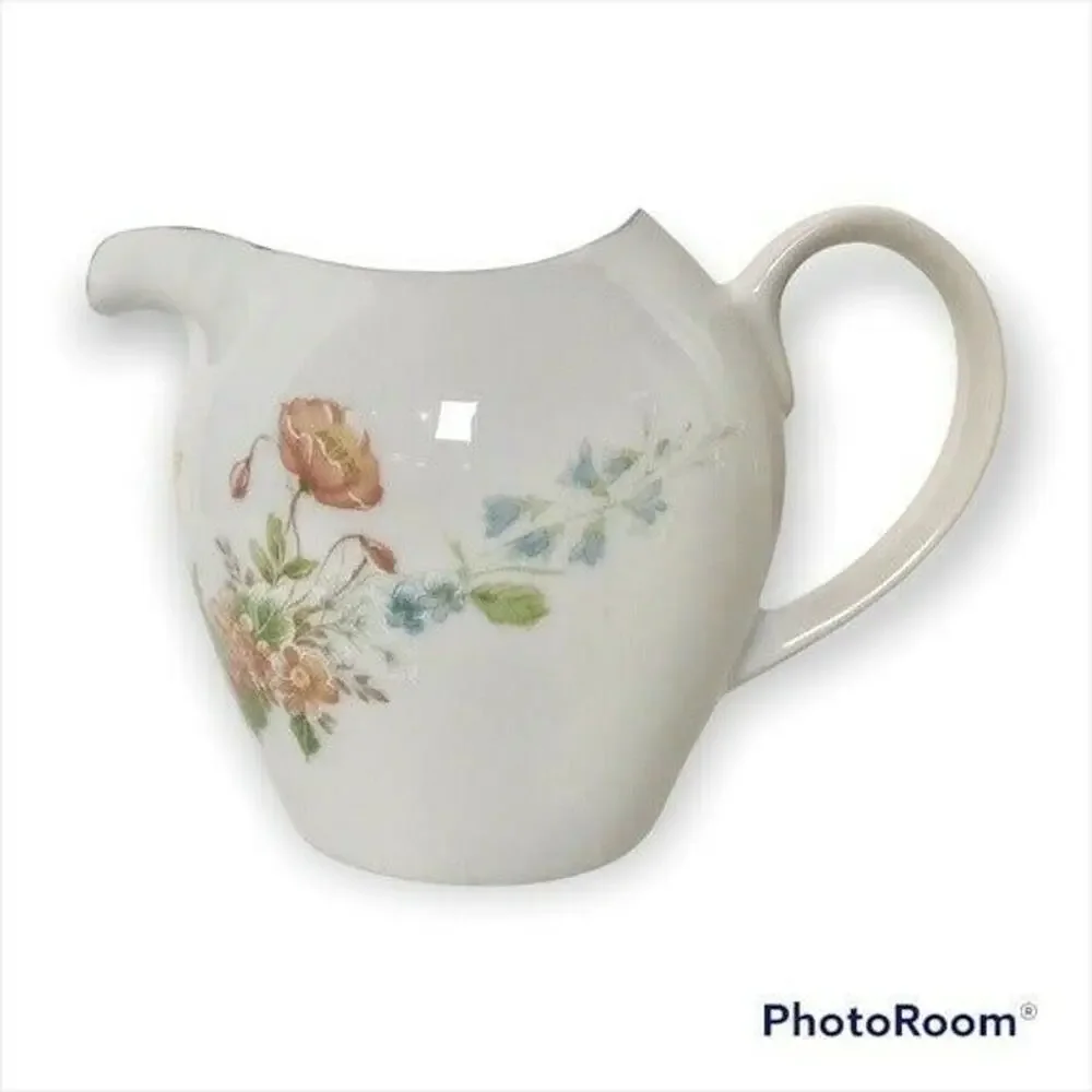 Premiere Berkshire MD104 Vintage Fine China Creamer White Floral Dining Coffee